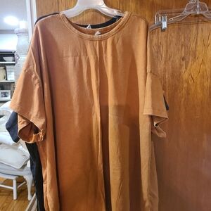 Old Navy Burnt Orange Tee